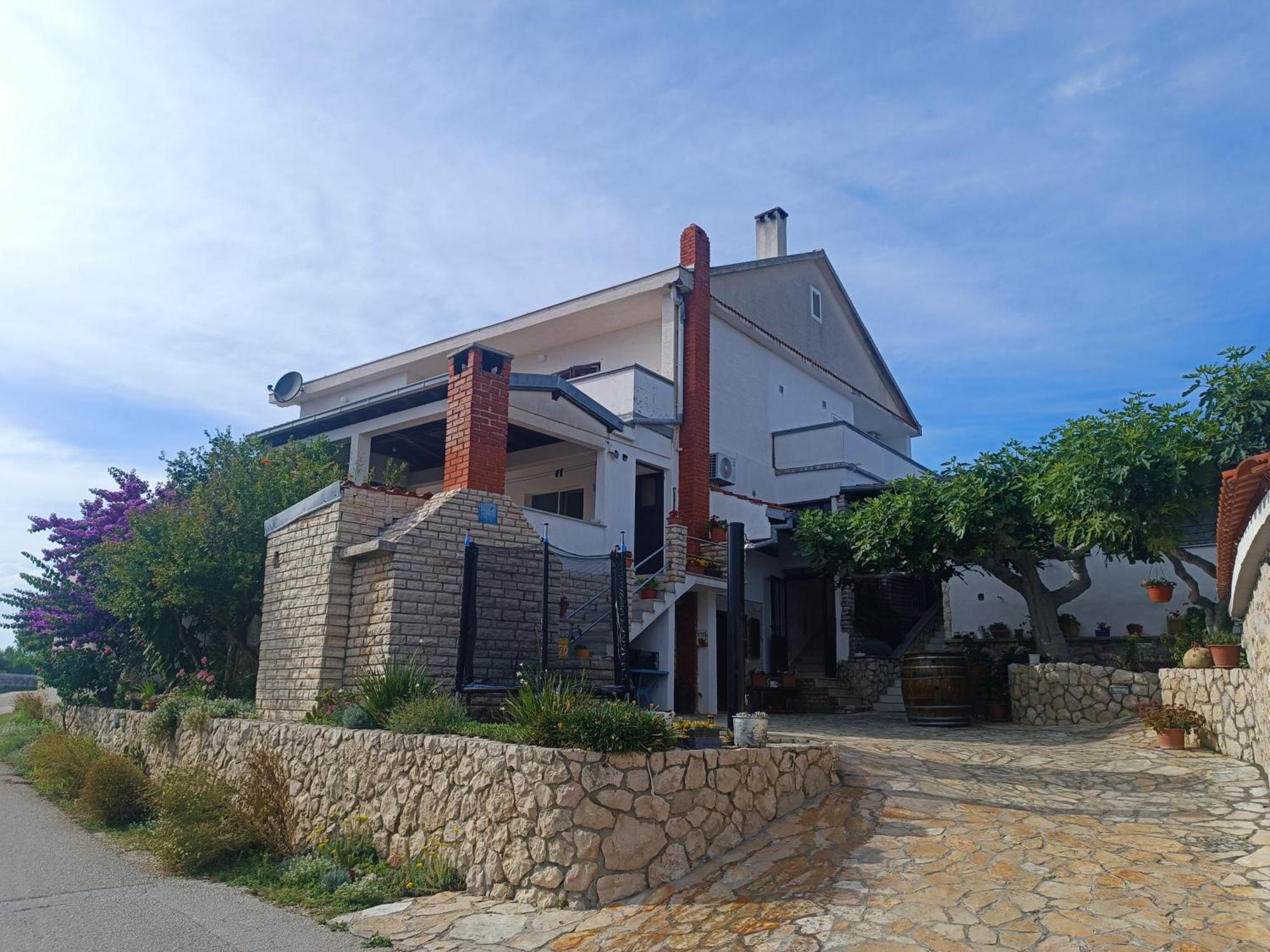 Studio Apartman Antonia 利缇纳 外观 照片