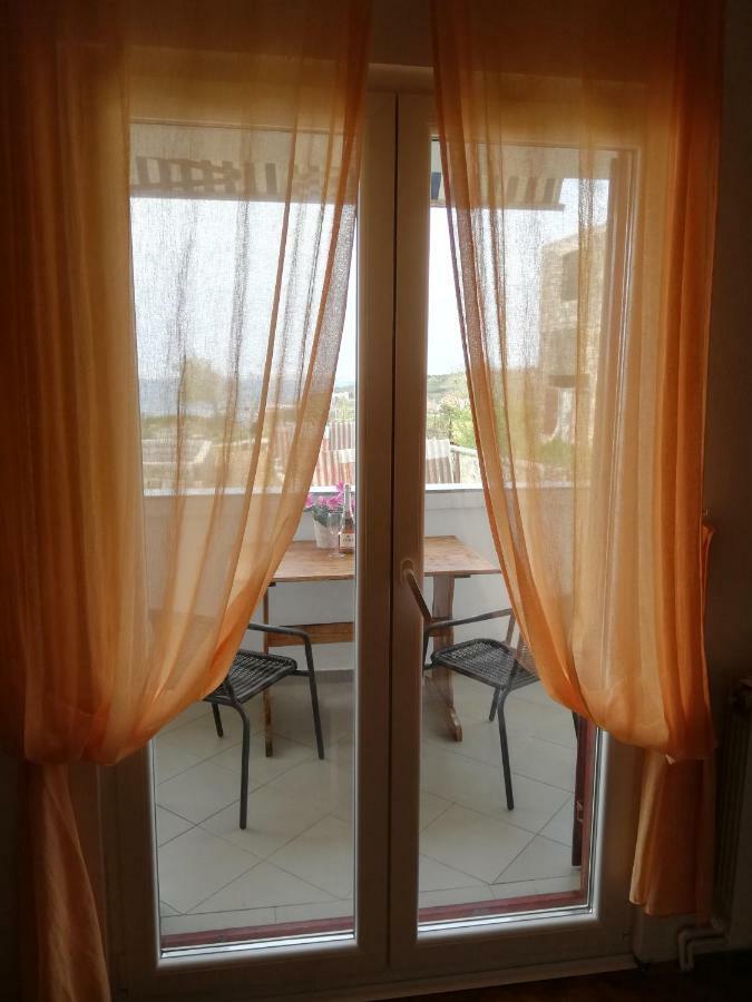 Studio Apartman Antonia 利缇纳 外观 照片