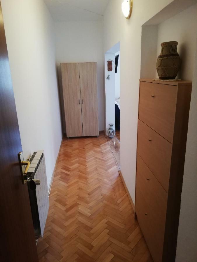 Studio Apartman Antonia 利缇纳 外观 照片
