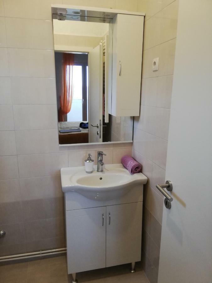 Studio Apartman Antonia 利缇纳 客房 照片
